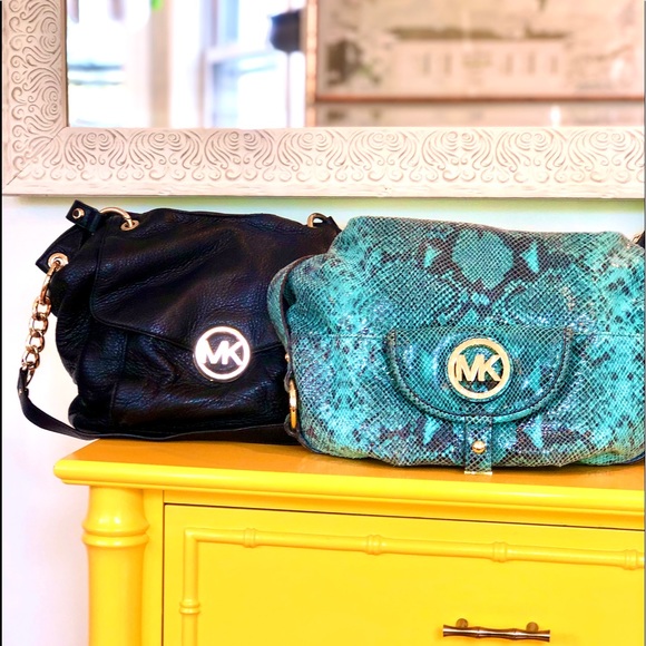 Micheal Kors Turquoise Snake Skin Bag - Picture 11 of 16